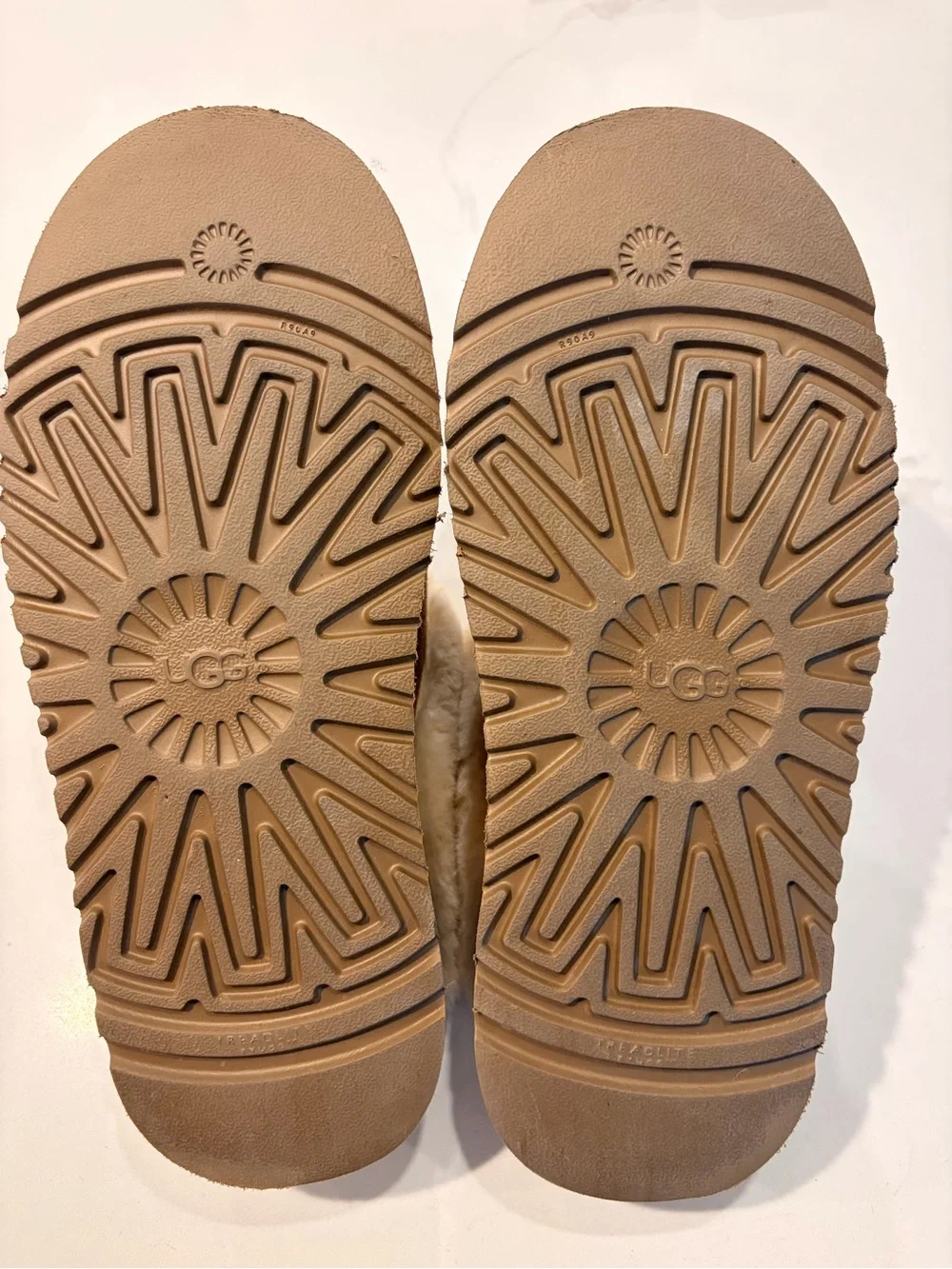UGG Classic Slipper II Women’s Slippers – Chestnut